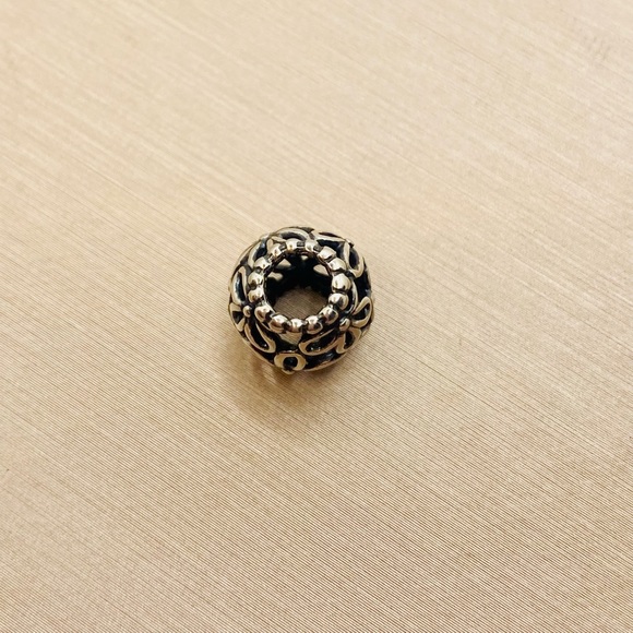 EUC Pandora 790890 Sterling Silver Wildflower Walk Openworks Bead - RETIRED - Picture 8 of 10